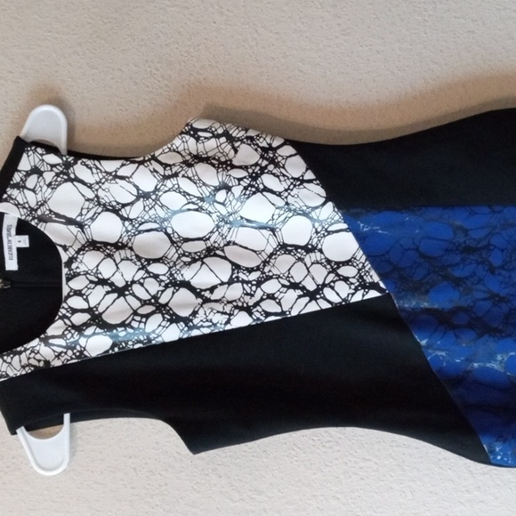 Elizabeth And James Dress - Picture 3 of 7